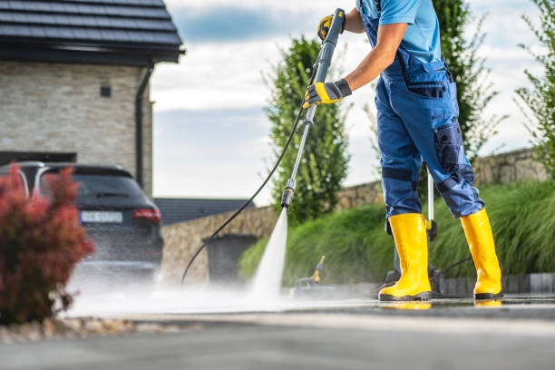 Post-Construction Pressure Washing in Marist College, NY